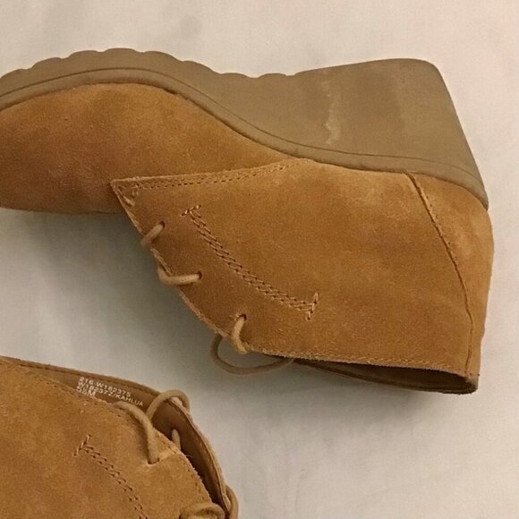 White Mountain 5.5 Kahlua Suede Leather Women’s Wedge Ankle Boots Chestnut Flaws - Picture 3 of 12